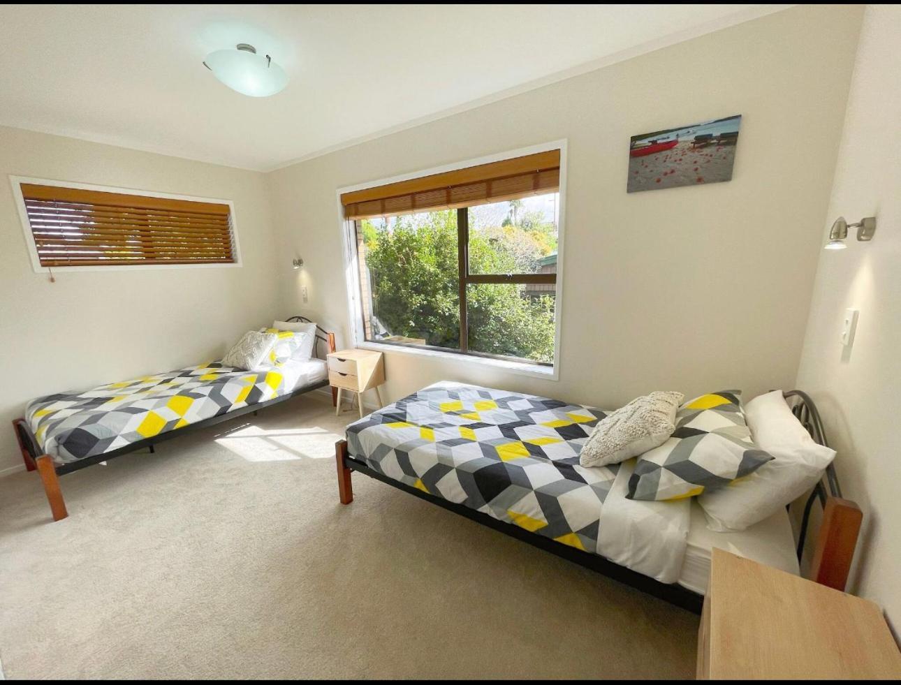Spacious Retreat With Mountain View Rotorua Exterior photo