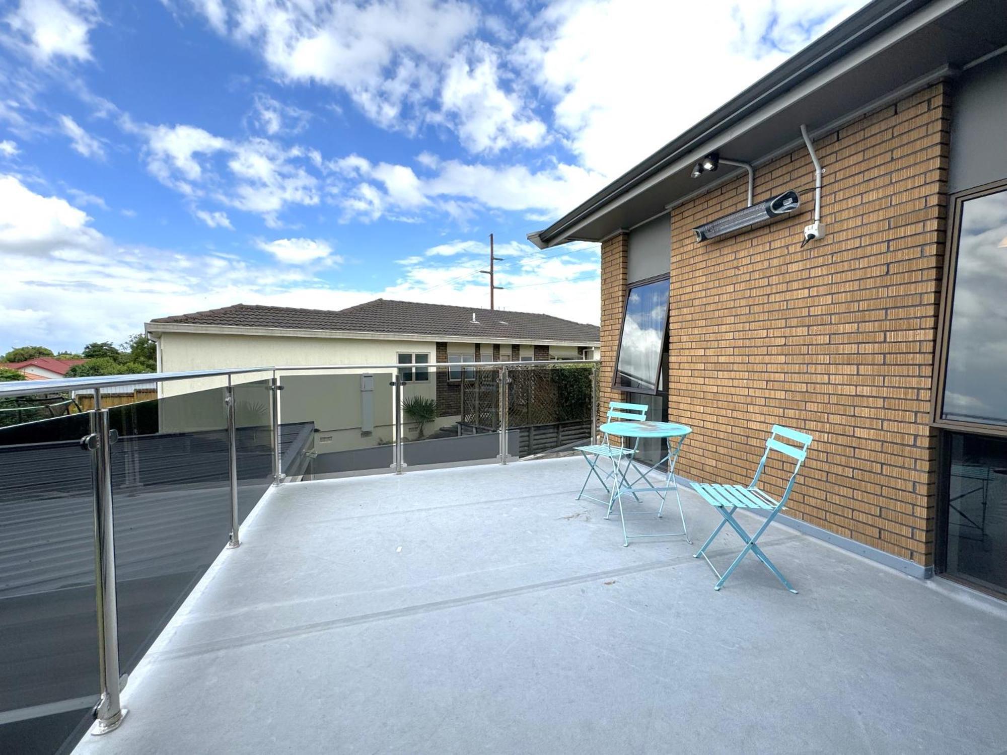 Spacious Retreat With Mountain View Rotorua Exterior photo