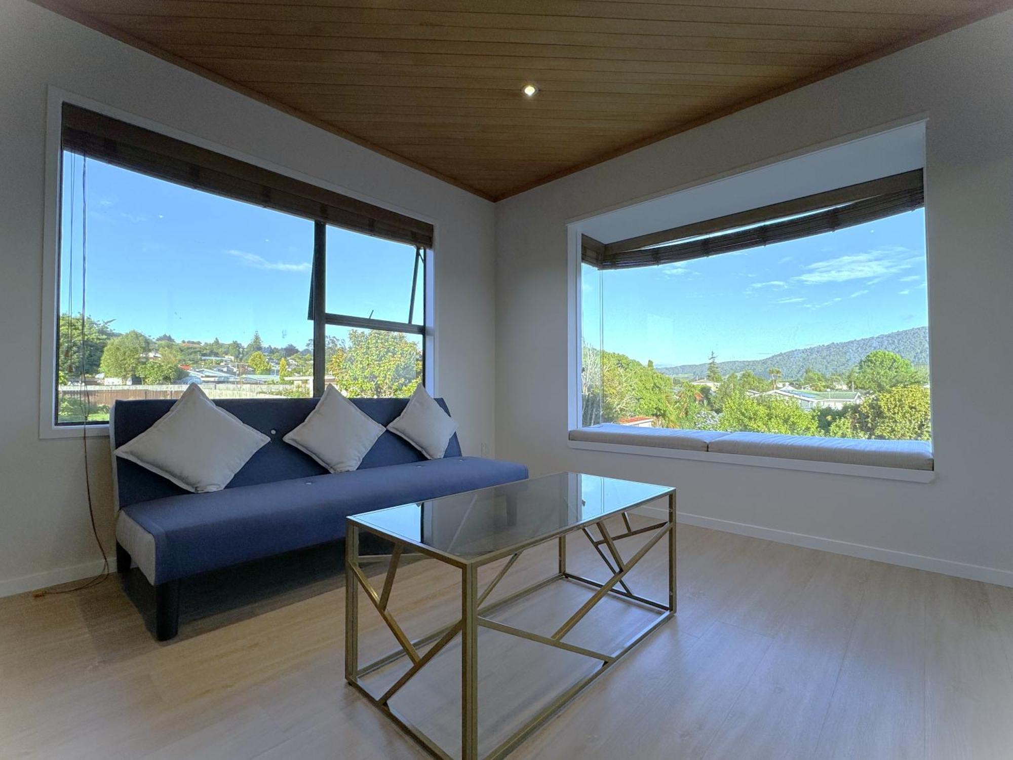 Spacious Retreat With Mountain View Rotorua Exterior photo